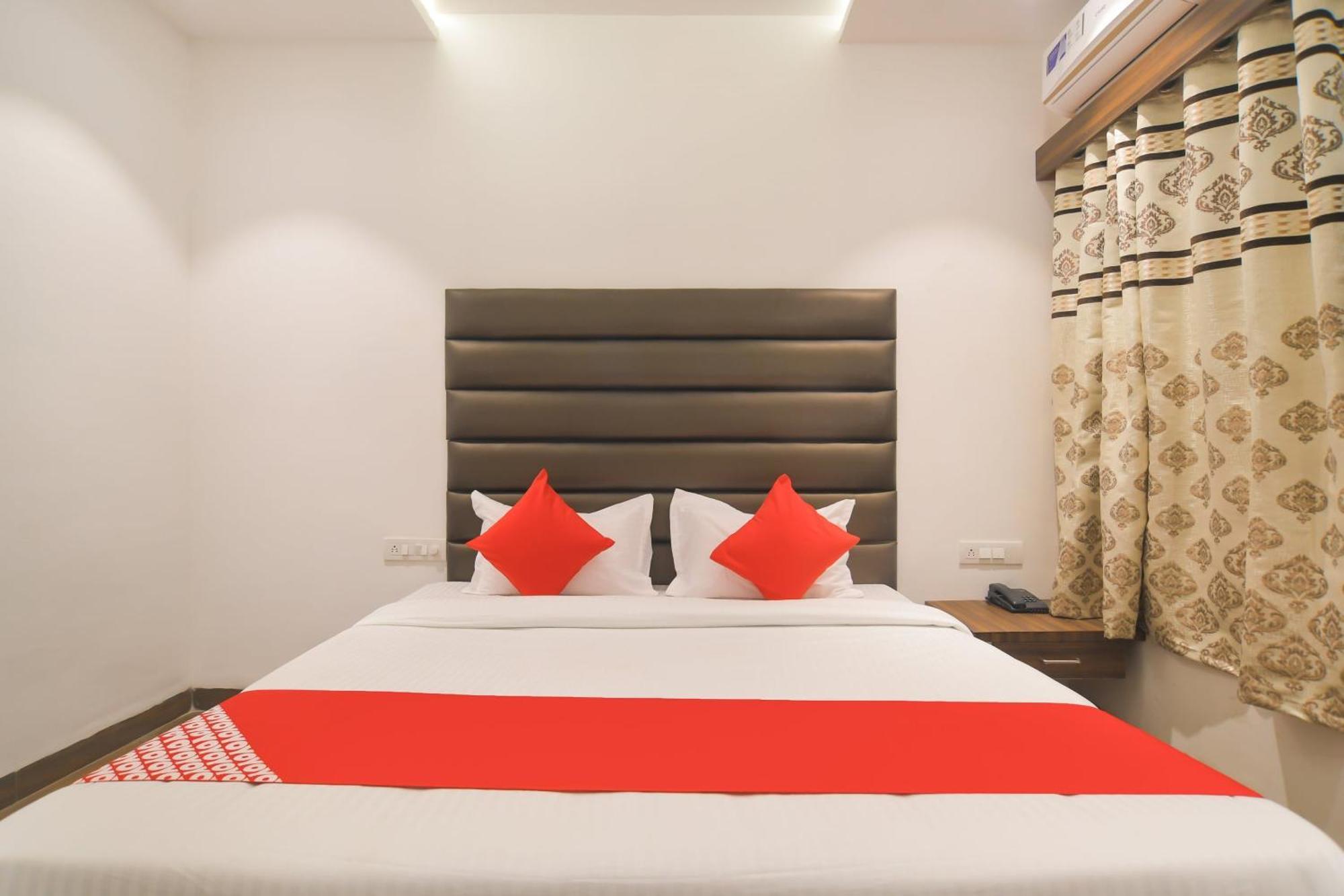Hotel O Rudraksh Indore Bagian luar foto