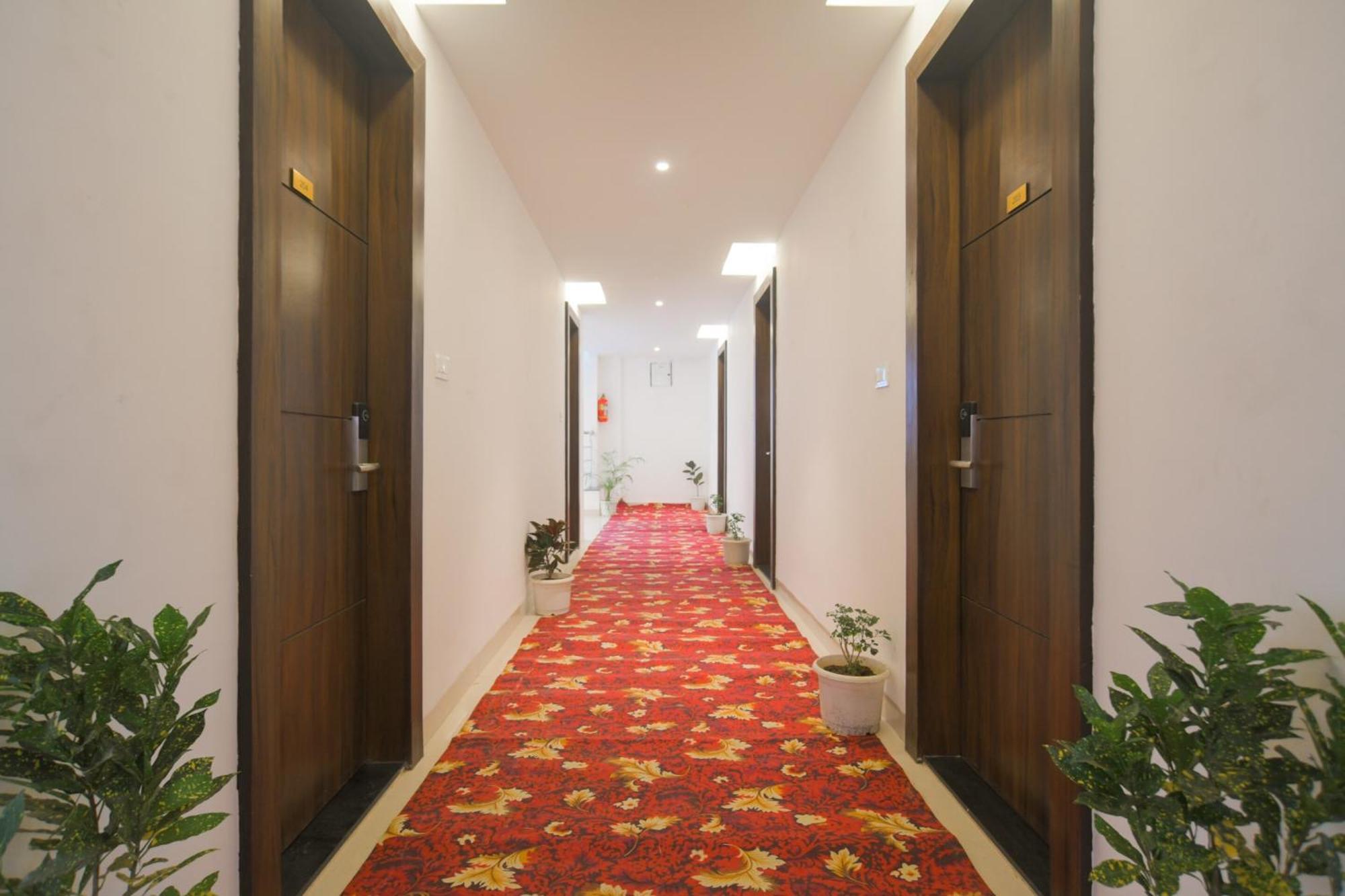 Hotel O Rudraksh Indore Bagian luar foto