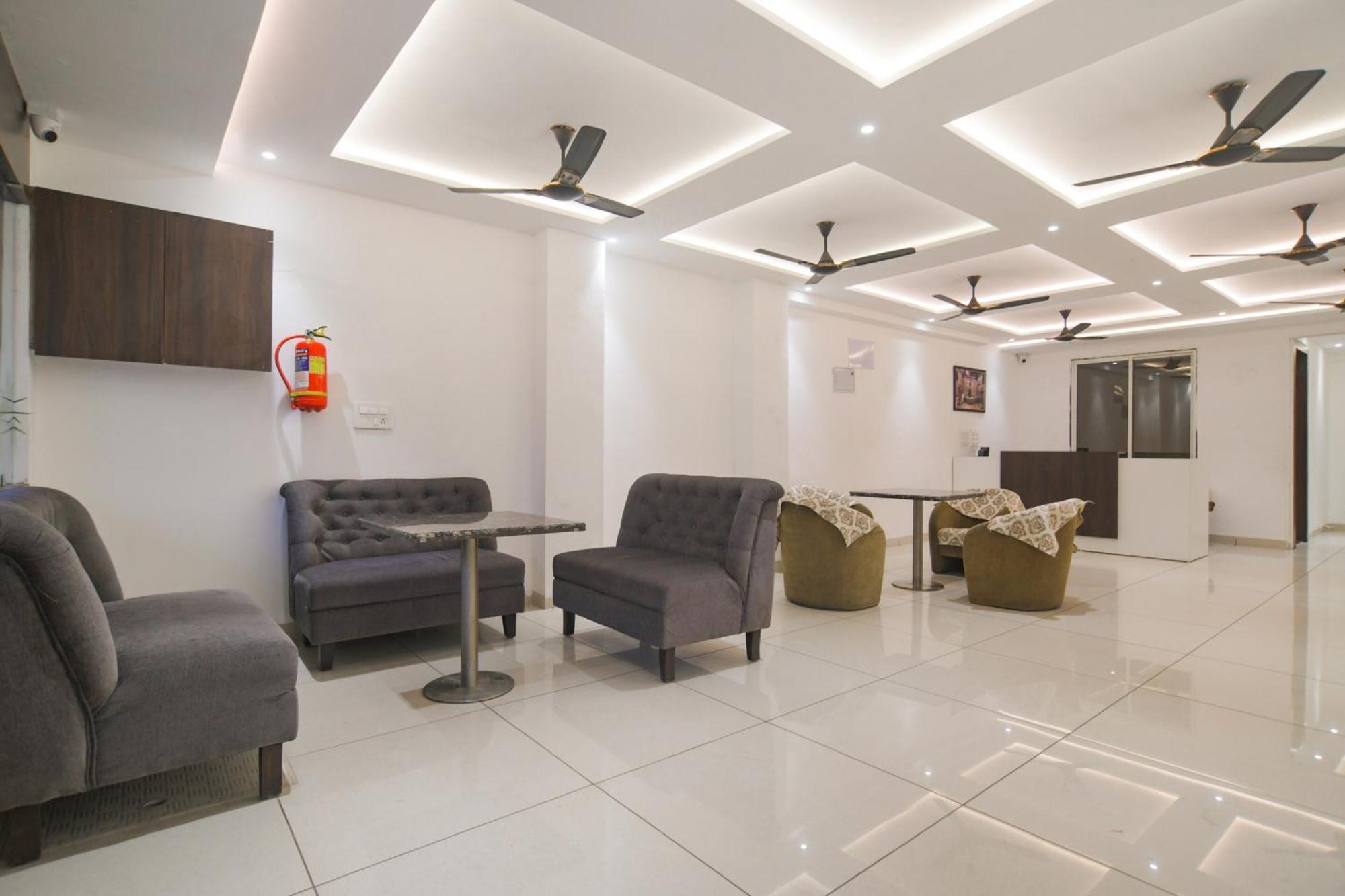 Hotel O Rudraksh Indore Bagian luar foto
